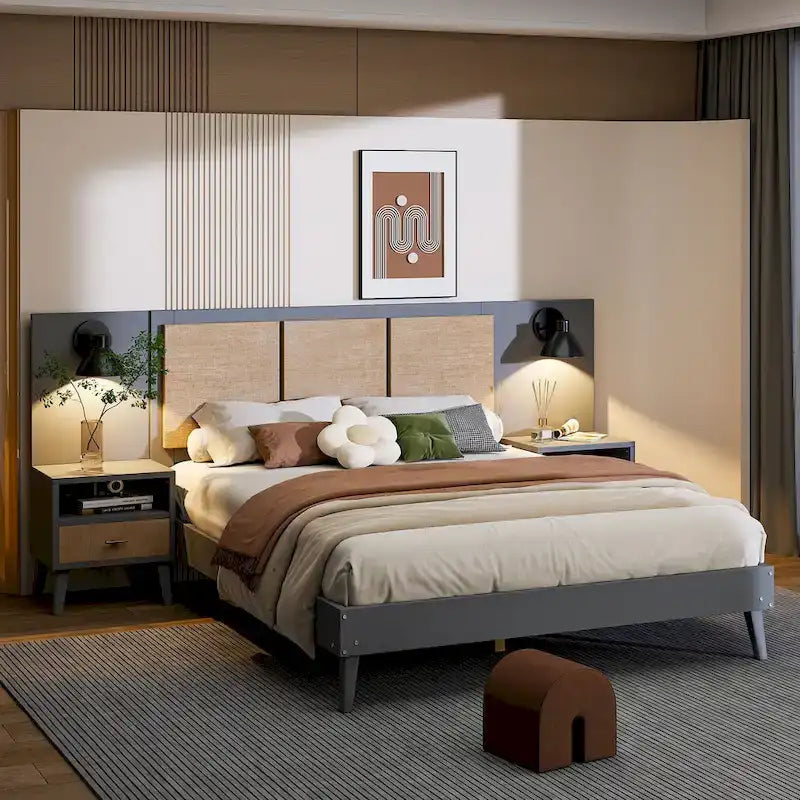 Lit plateforme gris Queen avec tables de chevet et lampes de tête de lit, 2 places