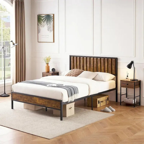 Cadre de lit plateforme en métal noir avec tête de lit aspect bois, grand lit/très grand lit, 2 personnes